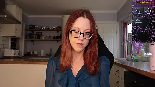 stripmequick online show from 10/14/25, 09:21