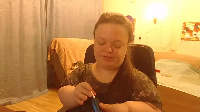 Snapshot of Janiffer_MiMi chatting on 01/07/25, 04:18 Janiffer MiMi online show from 01/07/25, 04:18