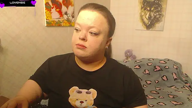 Janiffer MiMi online show from 10/19/25, 03:56