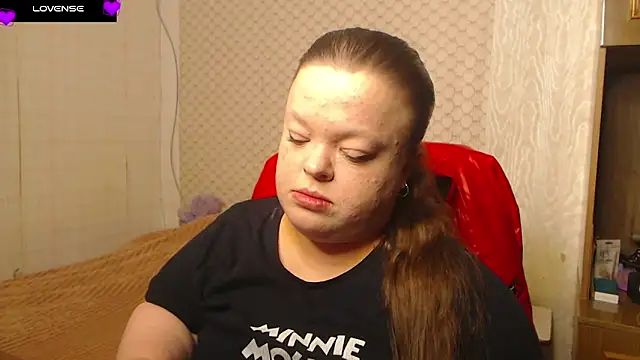 Janiffer MiMi online show from 11/15/25, 03:08