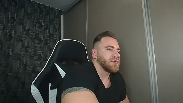 Snapshot of Thori92 chatting on 12/03/24, 10:40 Thori92 online show from 12/03/24, 10:40