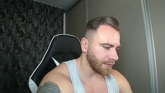 Snapshot of Thori92 chatting on 12/06/24, 07:01 Thori92 online show from 12/06/24, 07:01