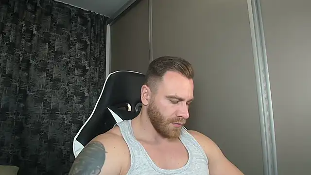 Snapshot of Thori92 chatting on 12/09/24, 07:39 Thori92 online show from 12/09/24, 07:39