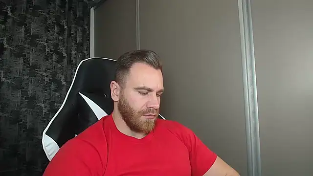 Snapshot of Thori92 chatting on 12/13/24, 08:15 Thori92 online show from 12/13/24, 08:15