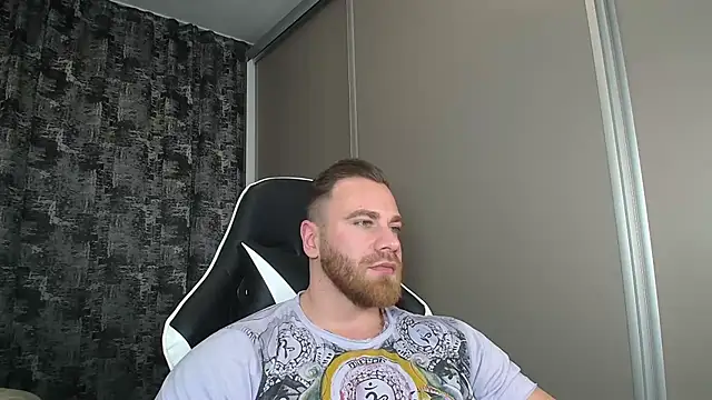 Snapshot of Thori92 chatting on 12/30/24, 06:49 Thori92 online show from 12/30/24, 06:49