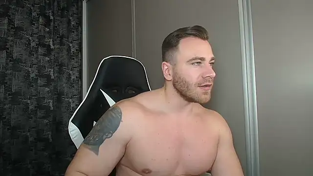 Snapshot of Thori92 chatting on 01/14/25, 05:56 Thori92 online show from 01/14/25, 05:56