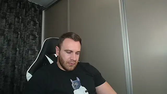 Snapshot of Thori92 chatting on 02/07/25, 09:58 Thori92 online show from 02/07/25, 09:58