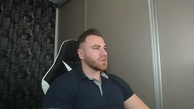 Snapshot of Thori92 chatting on 02/24/25, 05:42 Thori92 online show from 02/24/25, 05:42