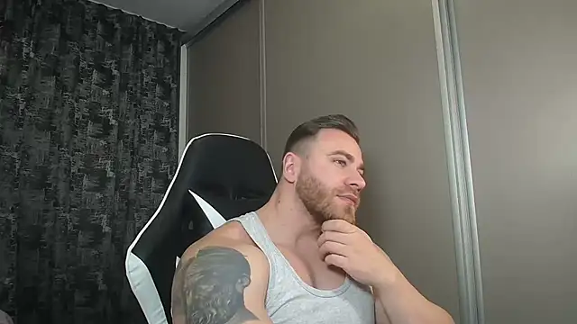 Snapshot of Thori92 chatting on 03/03/25, 05:18 Thori92 online show from 03/03/25, 05:18