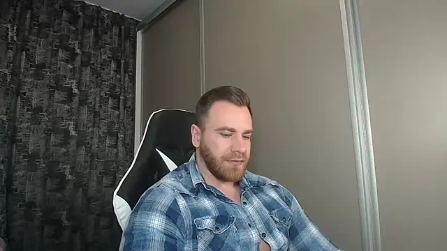 Snapshot of Thori92 chatting on 03/09/25, 06:54 Thori92 online show from 03/09/25, 06:54