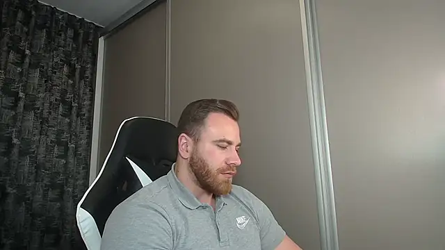 Snapshot of Thori92 chatting on 03/13/25, 08:32 Thori92 online show from 03/13/25, 08:32