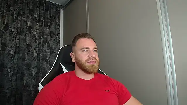 Snapshot of Thori92 chatting on 09/12/25, 05:02 Thori92 online show from 09/12/25, 05:02