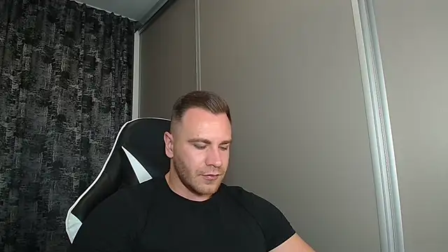 Snapshot of Thori92 chatting on 09/26/25, 05:06 Thori92 online show from 09/26/25, 05:06