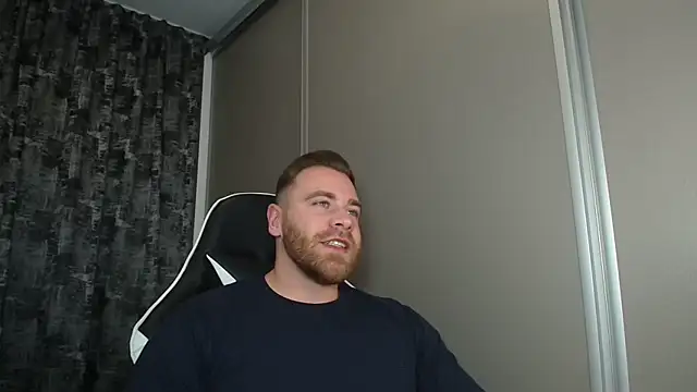 Snapshot of Thori92 chatting on 10/26/25, 04:57 Thori92 online show from 10/26/25, 04:57