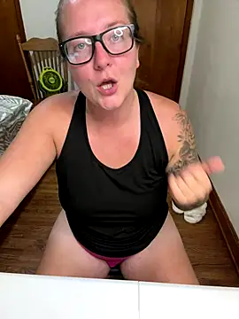 Lizzyloo online show from 10/14/25, 11:05