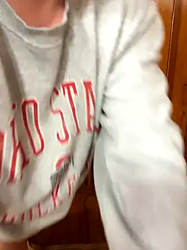 Lizzyloo online show from 11/18/25, 11:15