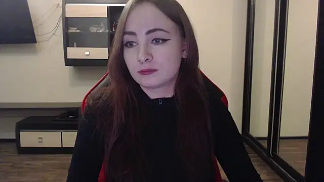 Snapshot of Laralianna chatting on 01/07/25, 04:50 Laralianna online show from 01/07/25, 04:50