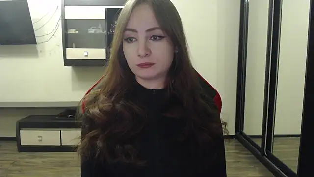 Snapshot of Laralianna chatting on 01/08/25, 04:23 Laralianna online show from 01/08/25, 04:23