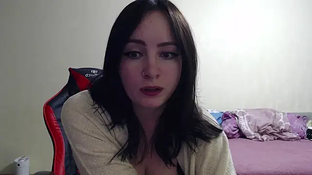 Laralianna online show from 10/24/25, 06:37