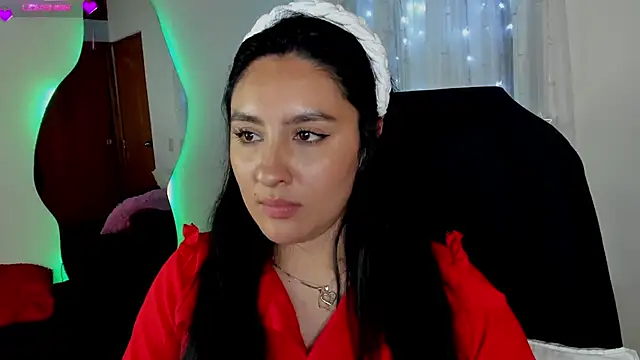 Snapshot of AnushaKumari chatting on 12/31/24, 11:39 AnushaKumari online show from 12/31/24, 11:39