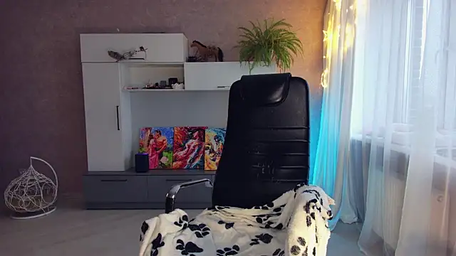 Snapshot of Cuddle_Cat chatting on 02/10/25, 05:58 Cuddle Cat online show from 02/10/25, 05:58