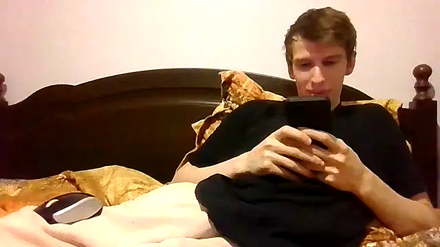 Snapshot of LuxxFin chatting on 12/05/24, 07:06 LuxxFin online show from 12/05/24, 07:06