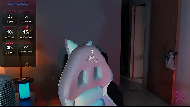 Saucy Jenn online show from 12/13/24, 03:38