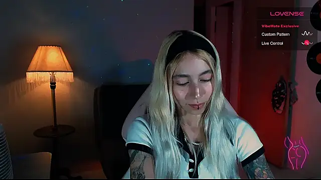 Saucy Jenn online show from 01/09/25, 03:26