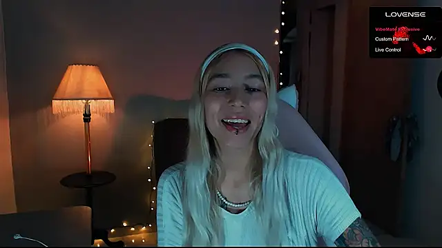 Saucy Jenn online show from 01/12/25, 09:19