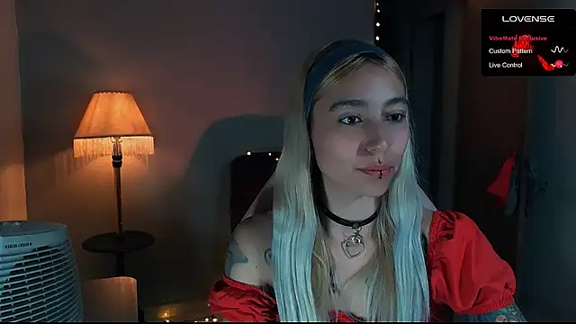 Saucy Jenn online show from 01/19/25, 10:06