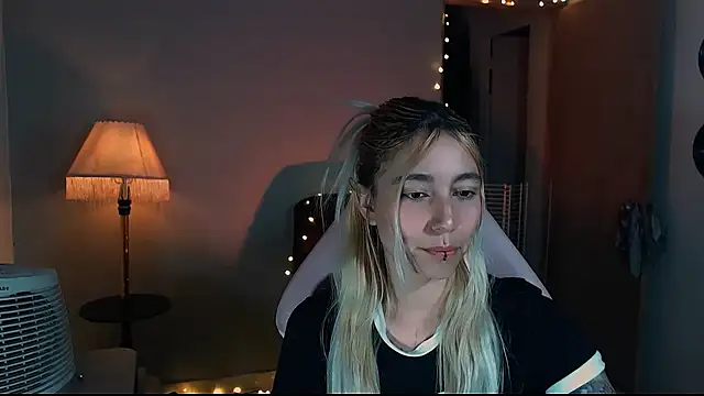 Saucy Jenn online show from 01/24/25, 02:28