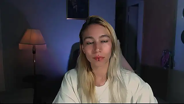 Saucy Jenn online show from 02/02/25, 11:00