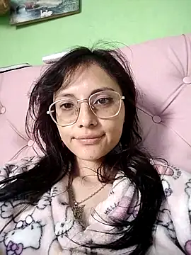 Snapshot of Kyomi_chang chatting on 02/23/25, 04:35 Kyomi chang online show from 02/23/25, 04:35