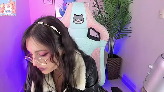 Snapshot of Kyomi_chang chatting on 03/10/25, 04:35 Kyomi chang online show from 03/10/25, 04:35