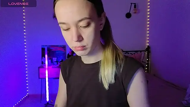 SexyCocobutt online show from 10/31/25, 07:53