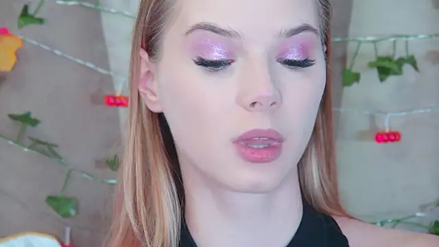 Snapshot of GentleRossi chatting on 10/10/25, 03:11 GentleRossi online show from 10/10/25, 03:11