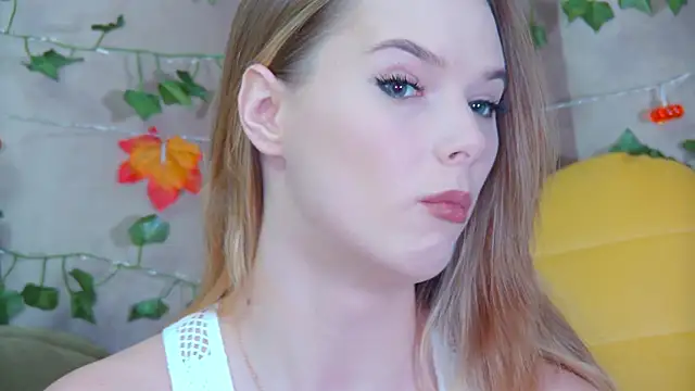 Snapshot of GentleRossi chatting on 10/14/25, 03:13 GentleRossi online show from 10/14/25, 03:13