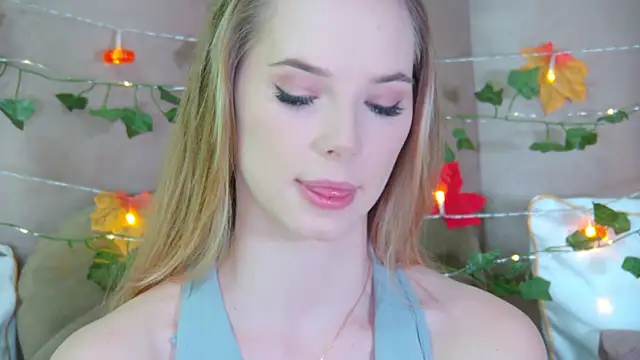 Snapshot of GentleRossi chatting on 10/24/25, 03:08 GentleRossi online show from 10/24/25, 03:08