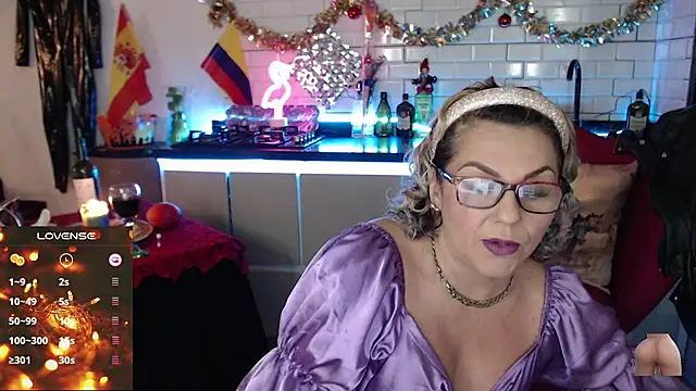 Snapshot of Myrnasexxx chatting on 12/31/24, 02:29 Myrnasexxx online show from 12/31/24, 02:29