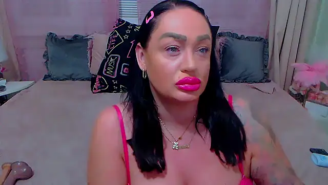 Snapshot of BustyVicky chatting on 03/17/25, 09:45 BustyVicky online show from 03/17/25, 09:45