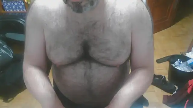 Snapshot of mikeyhotbear chatting on 12/03/24, 06:15 mikeyhotbear online show from 12/03/24, 06:15