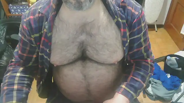 Snapshot of mikeyhotbear chatting on 12/09/24, 07:28 mikeyhotbear online show from 12/09/24, 07:28