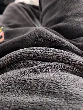 Elixire1 online show from 10/21/25, 09:10