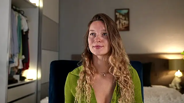 Snapshot of Special___ chatting on 09/26/25, 04:05 Special online show from 09/26/25, 04:05