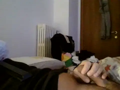 Snapshot of Diabulusux chatting on 12/25/24, 08:28 Diabulusux online show from 12/25/24, 08:28