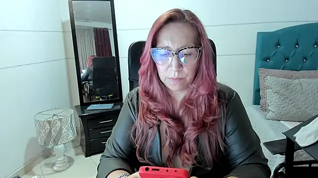 Snapshot of vaalery_sweet chatting on 03/18/25, 11:31 vaalery sweet online show from 03/18/25, 11:31