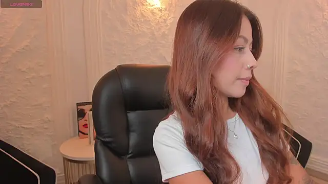 ErikaBenz  online show from 10/10/25, 08:41