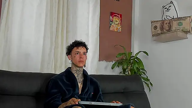 Aron ford online show from 10/23/25, 12:04