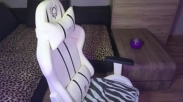 MolligSpielle online show from 02/01/25, 03:52