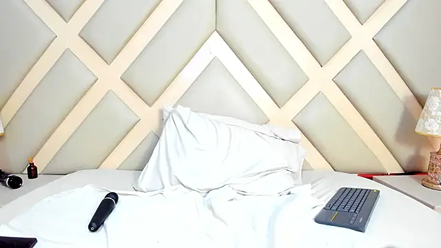 Snapshot of SSCARLETH_ chatting on 12/06/24, 02:28 SSCARLETH online show from 12/06/24, 02:28